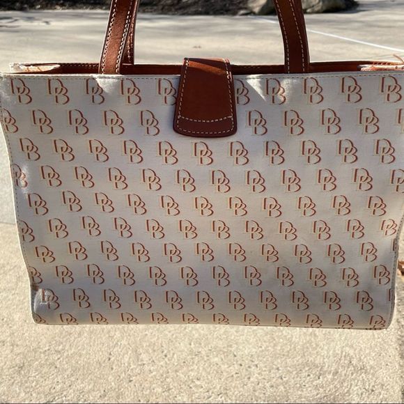 Dooney & Bourke ivory and brown monogram tote purse - Picture 3 of 11